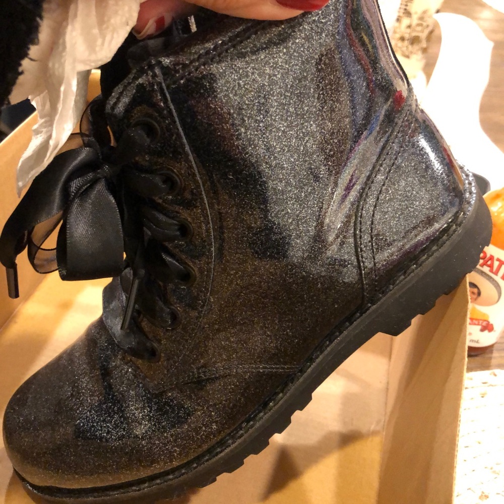 UGGS Black Glitter Combat Boots Lace EXCELLENT Tried on ..